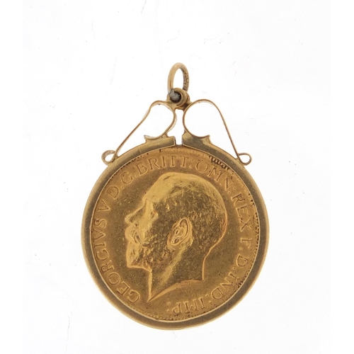 2636 - George V 1914 gold sovereign with 9ct gold pendant mount, approximate weight 9.3g