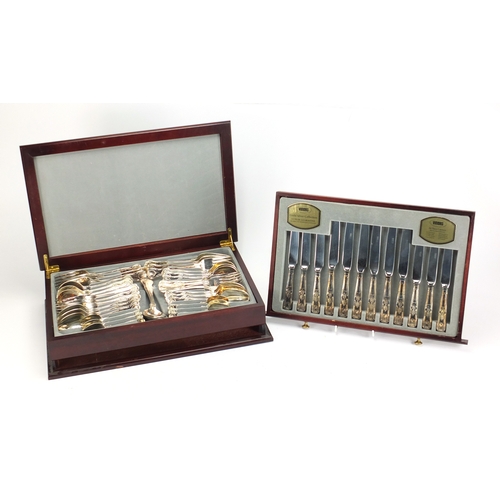 2227 - Viners six place canteen of Sheffield silver plated cutlery, the canteen 48cm wide