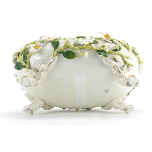 477 - 19th century continental porcelain centre bowl, 27cm wide