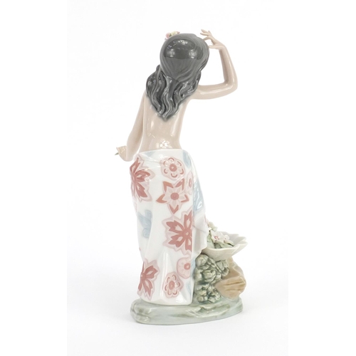 2310 - Lladro figurine Hula girl 1480, 21cm high