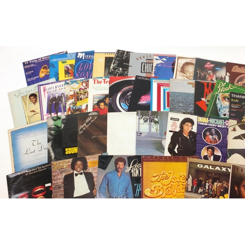 2617 - Vinyl LP's including Isaac Hayes, Diana Ross, Michael Jackson, Motown, Lionel Richie and George Bens... 