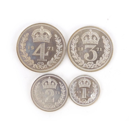 2554 - Elizabeth II 1971 Maundy coin set with case