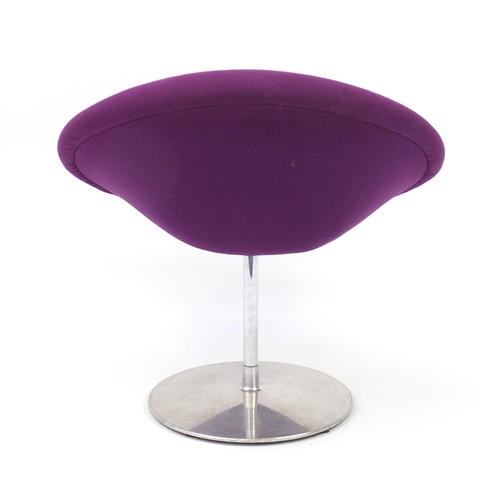 2079 - Artifort Globe lounge chair designed by Pierre Paulin, label to the underside, 77cm high