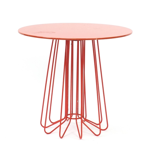 2016 - Zanotta Smallwire side table designed by Levy Arik, with circular rotating glass top in orange, plaq... 