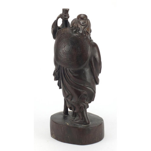 2275 - Chinese root carving of a fisherman, 41cm high