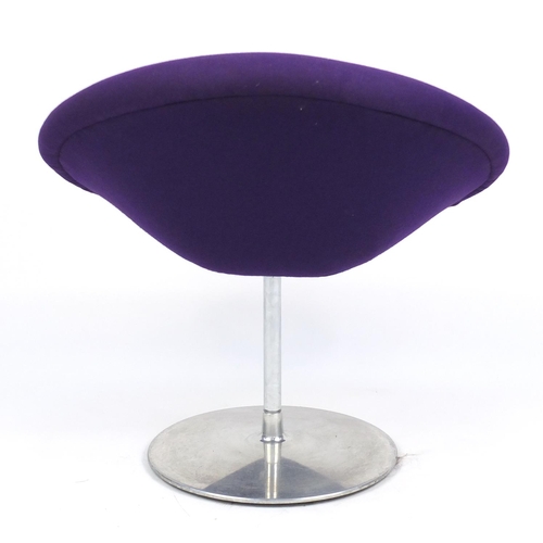 2047 - Artifort globe lounge chair designed by Pierre Paulin, label to the underside, 77cm high