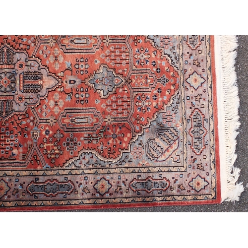 2085 - Rectangular Tapis Fait Main rug, 165cm x 93cm