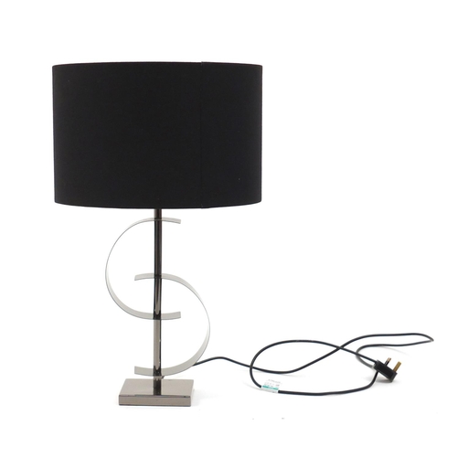 2075 - Contemporary polished metal designer table lamp and shade, 67cm high