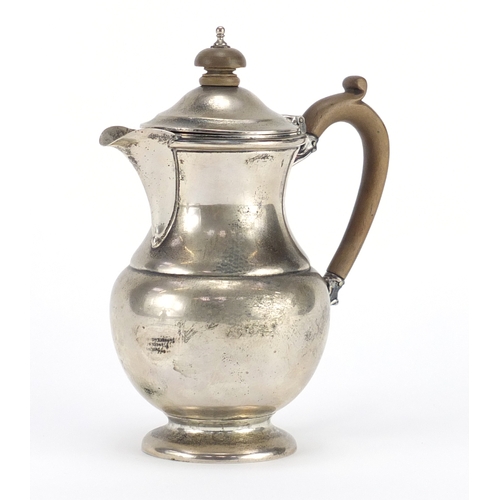 533A - Silver bachelor's water pot with wooden handle and knop, by Mappin & Webb London 1927, 15.5cm high, ... 