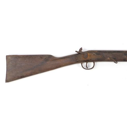 874 - Decorative antique style rifle, 106cm long