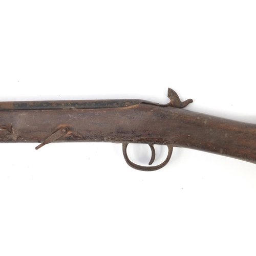 874 - Decorative antique style rifle, 106cm long