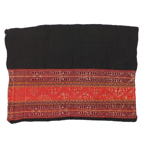 554 - Turkmen type Jawal saddle bag with animals and flowers, 110cm x 74cm