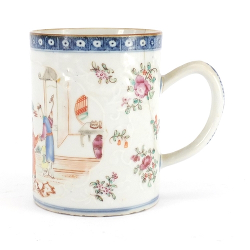 398 - Chinese porcelain tankard, hand painted in the famille rose palette with figures and flowers, 11cm h... 