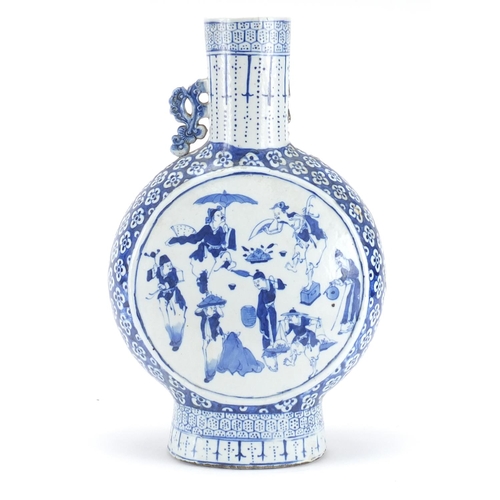 117 - Large Chinese blue and white porcelain moon flask hand painted with figures and flowers, 37cm high