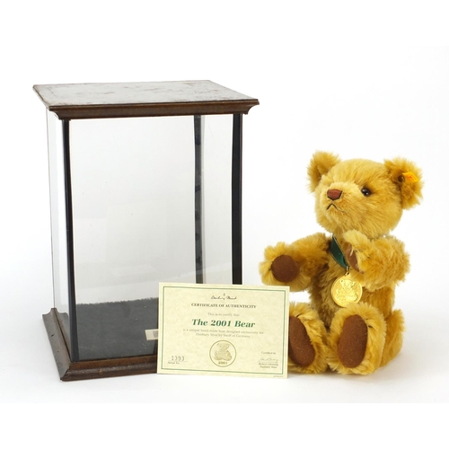 142 - Steiff 2001 bear numbered 654756 with display case