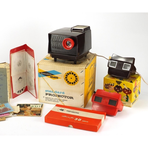 533 - Vintage view master projector, viewers and slides