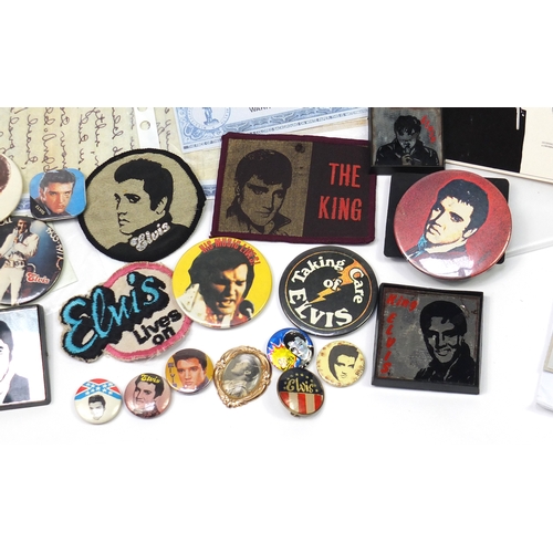 812A - Predominantly Elvis music ephemera and collectables including vintage badges and facsimile documents
