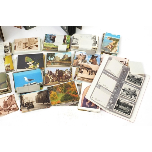 500 - Large collection of postcards including Weymouth, Canterbury, Dungeness, Brighton and Hastings
