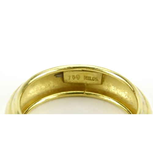 2781 - 18ct gold wedding band, size O, 2.8g