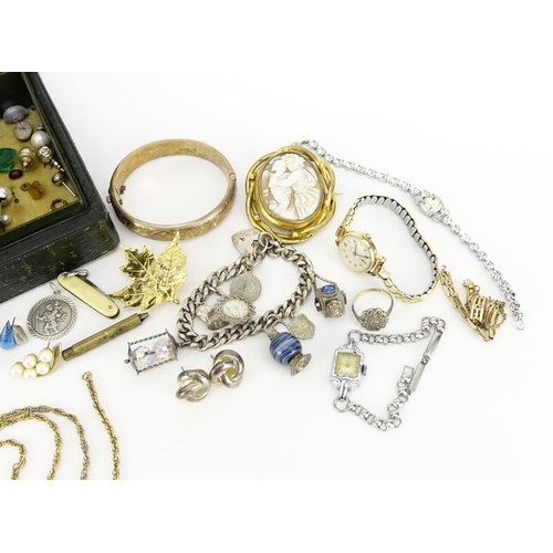 2674 - Antique and later jewellery including a large cameo mourning brooch, silver charm bracelet and earri... 
