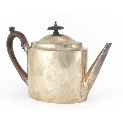 776 - Georgian silver teapot by James Young London 1792, 16.5cm high, 441.5g