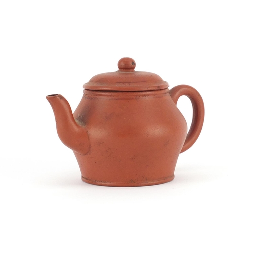 440 - Chinese yixing terracotta teapot, six figure impressed character marks to the base, 7.5cm high