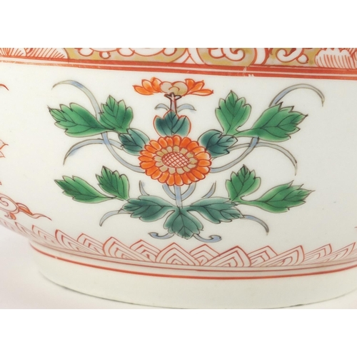 401 - Chinese porcelain bowl, hand painted with flowers, 25.5cm in diameter