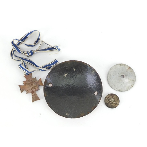 279 - German Militaria including a circular enamel plaque and mothers cross