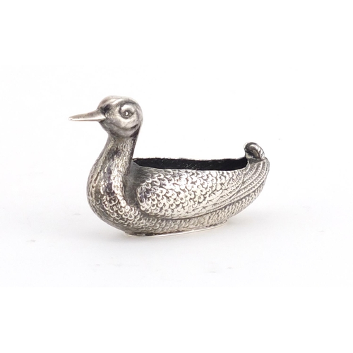 745 - Novelty silver pin cushion in the form of a duck, by Sampson Mordan & Co Ltd, Chester 1904, 8.5cm in... 
