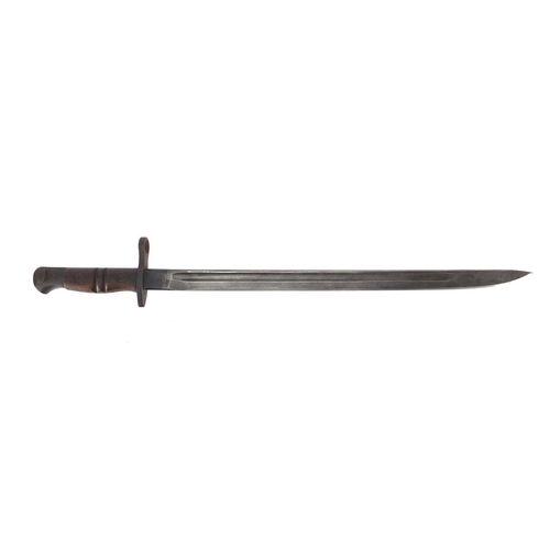 304 - British Military 1913 Remington bayonet with scabbard, various impressed marks, 57.5cm in length
