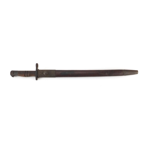 304 - British Military 1913 Remington bayonet with scabbard, various impressed marks, 57.5cm in length