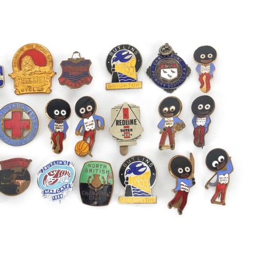 265 - Vintage badges including Robertson's Golden Shred and Butlins