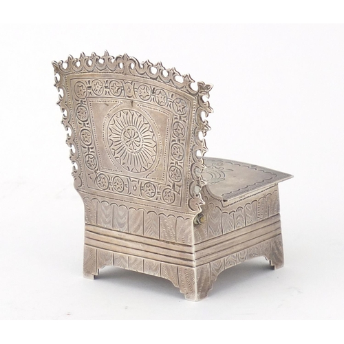 785 - Novelty silver salt in the form of a chair with gilt interior, impressed marks K W 85 to the base, 7... 