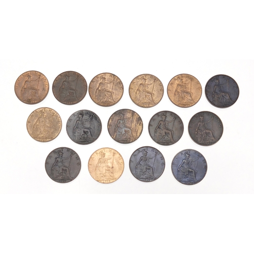 246 - Fifteen George V farthings comprising dates 1912, 1913, 1914, 1914, 1915, 1916, 1917, 1918, 1919, 19... 