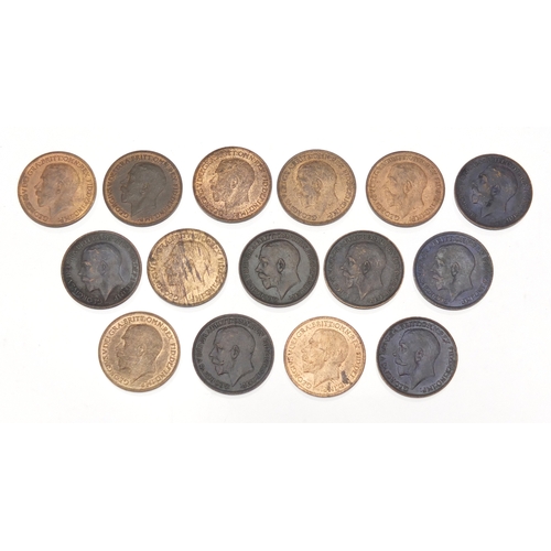 246 - Fifteen George V farthings comprising dates 1912, 1913, 1914, 1914, 1915, 1916, 1917, 1918, 1919, 19... 