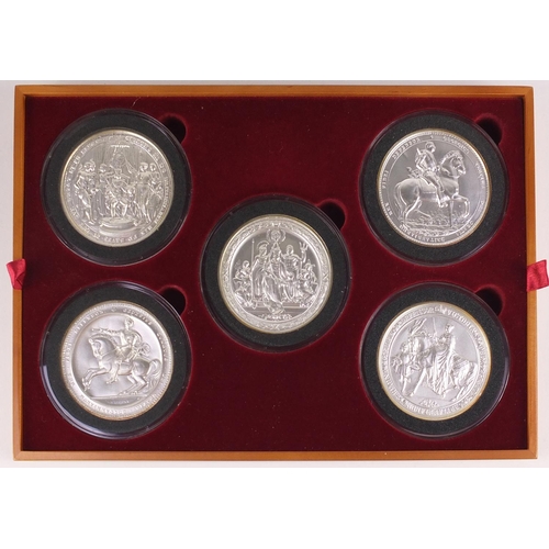 2613 - Great Seals of the Realm, five five ounce silver medallions with certificates and display case