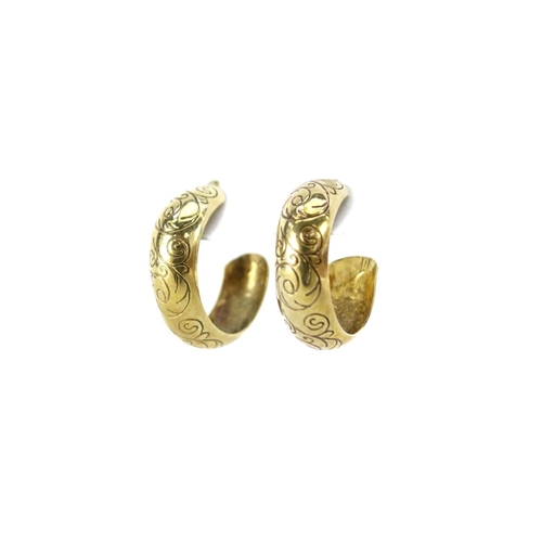 2808 - Two pairs of 9ct gold earrings, 1.8g