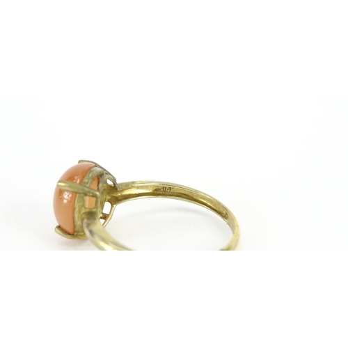 2836 - 9ct gold cabochon carnelian ring, size U, 3.1g