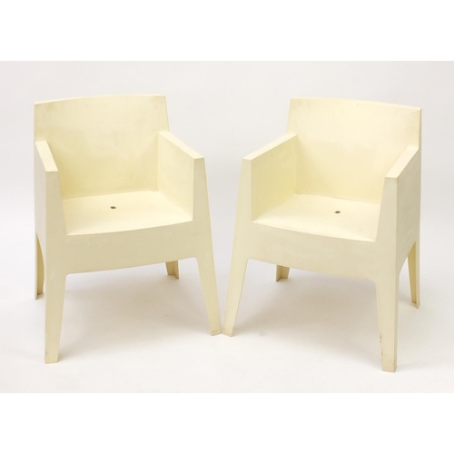 2066 - Pair of Driade Store Atlantide Collection chairs by Philippe Starck, each 77.5cm high
