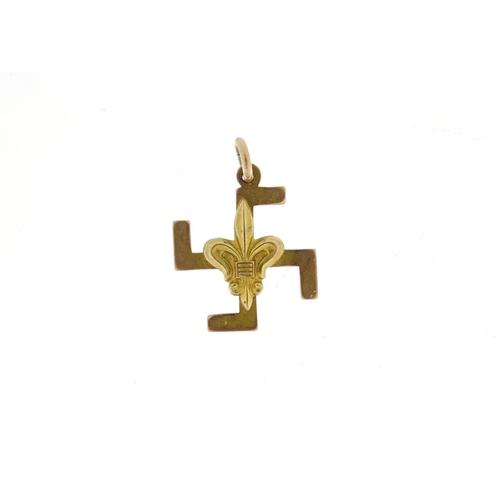 2801 - 9ct gold swastika pendant, 2.8cm high, 3.0g