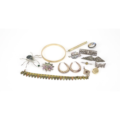 2898 - Antique and later jewellery including silver and abalone brooches, 9ct gold metal core bangle, gold ... 