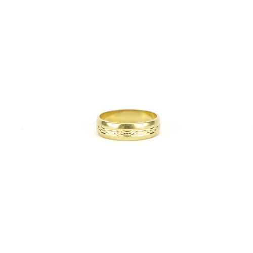 2906 - 18ct gold wedding band with engraved decoration, size J, 3.0g