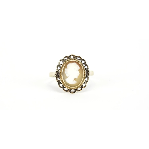 2909 - 9ct gold cameo maiden head ring, size R, 3.5g