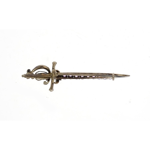 2960 - 900 silver gilt amethyst and seed pearl dagger brooch, 5.8cm in length, 3.8g