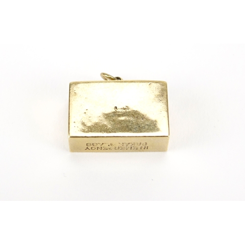 2749 - Two 9ct gold emergency note charms, the largest 2.5cm high, 6.3g
