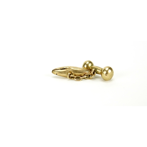 2708 - Pair of 9ct gold cufflinks with engraved decoration, 3.6g