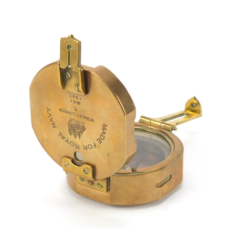 527 - Reproduction brass Stanley compass, 7.5cm in diameter