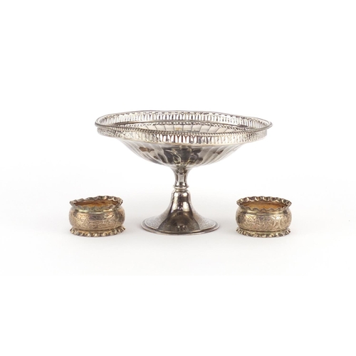2250 - Circular silver pedestal sweet meat dish and a pair of napkin rings, the dish by Hardy Bros, 8cm hig... 