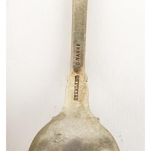 2270 - Five silver souvenir teaspoons including Philadelphia, Minnesota and Milwaukee, the largest 14.5cm i... 