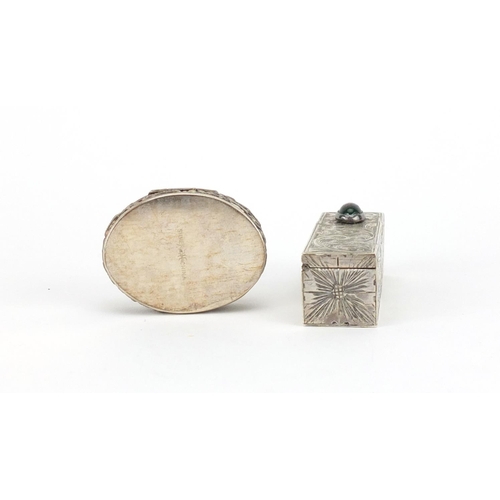 2262 - Rectangular silver compact and an oval Chinese silver pill box, the largest 6cm in length, 68.8g